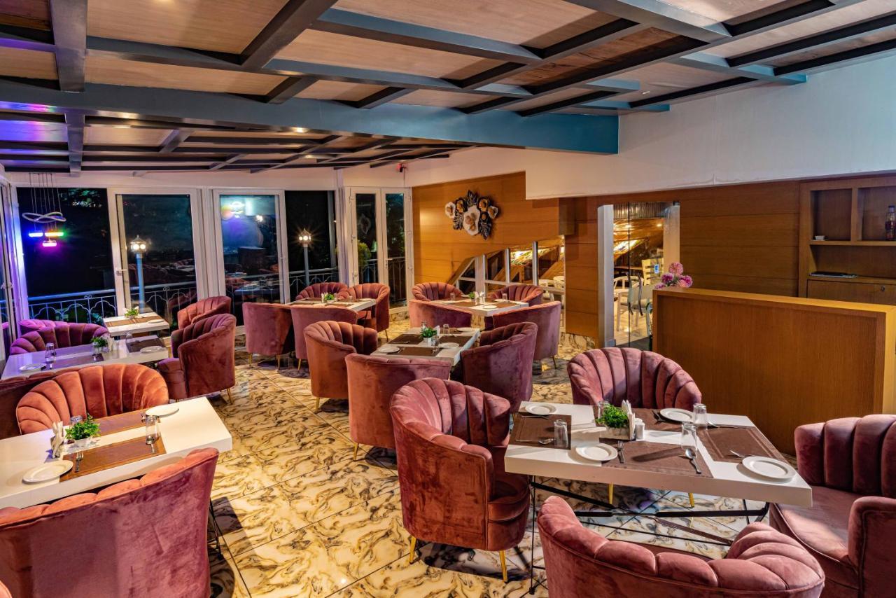 Ashiana Clarks Inn Shimla Exterior foto